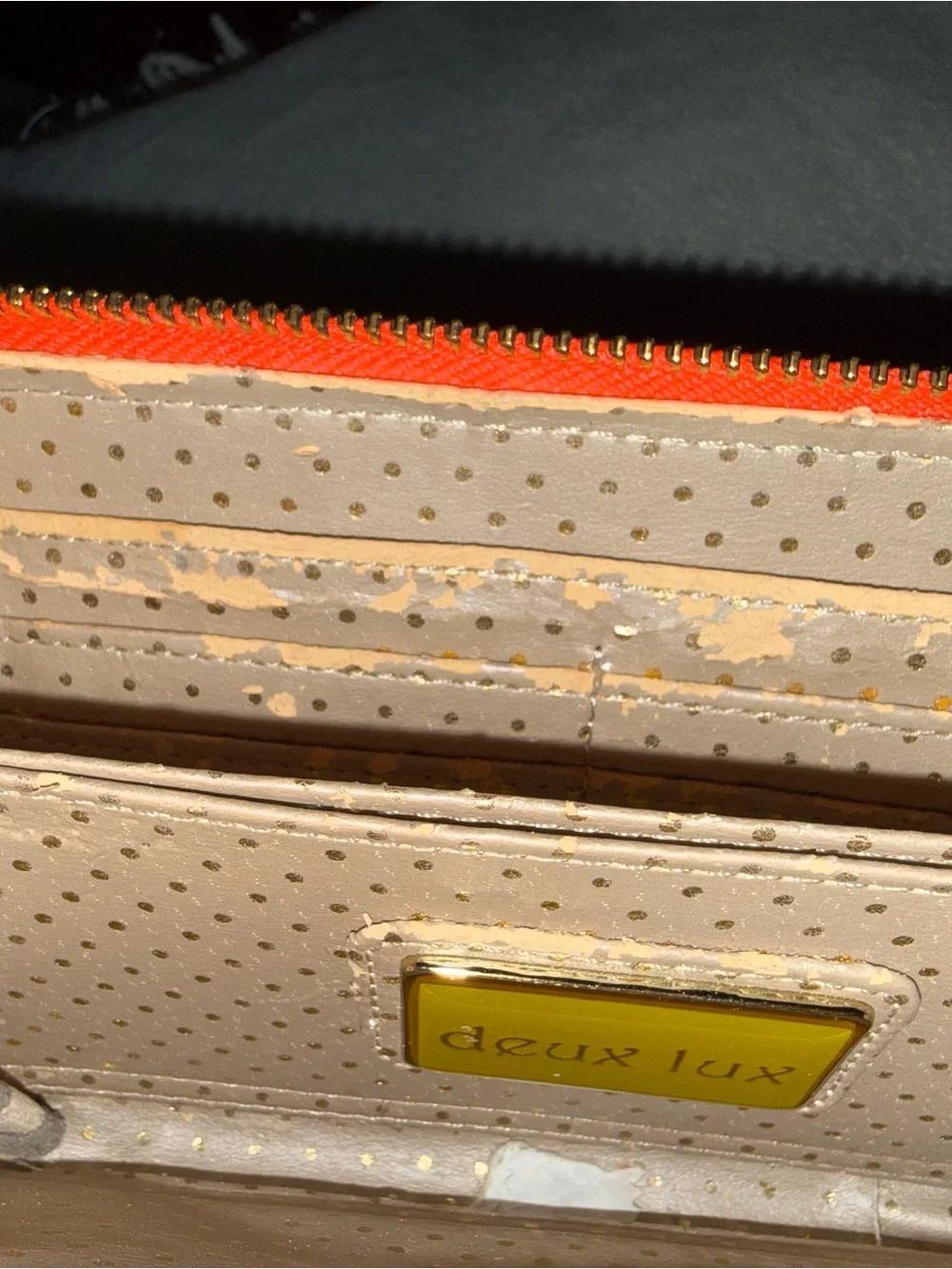 Deux Lux zip around